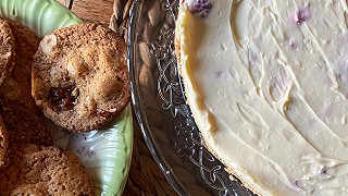 White Chocolate and Raspberry Cheesecake